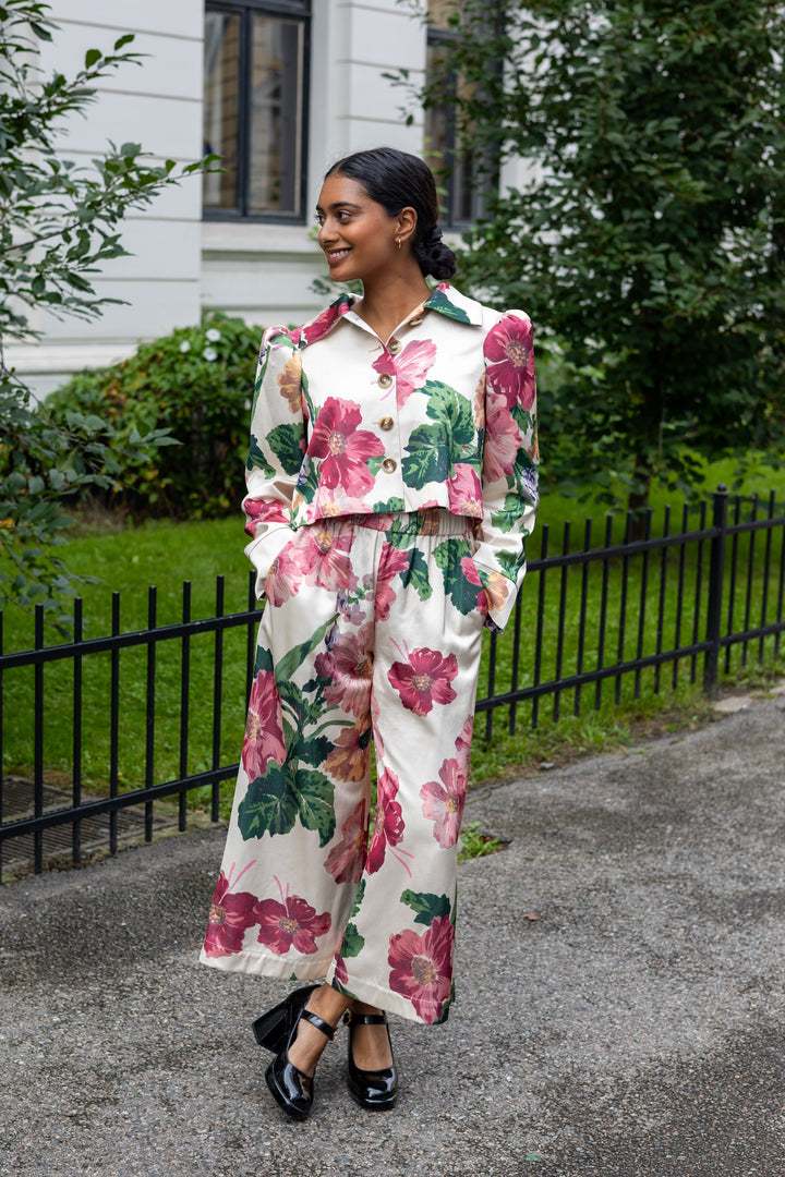 Tailored Satin Bermuda Night Bloom