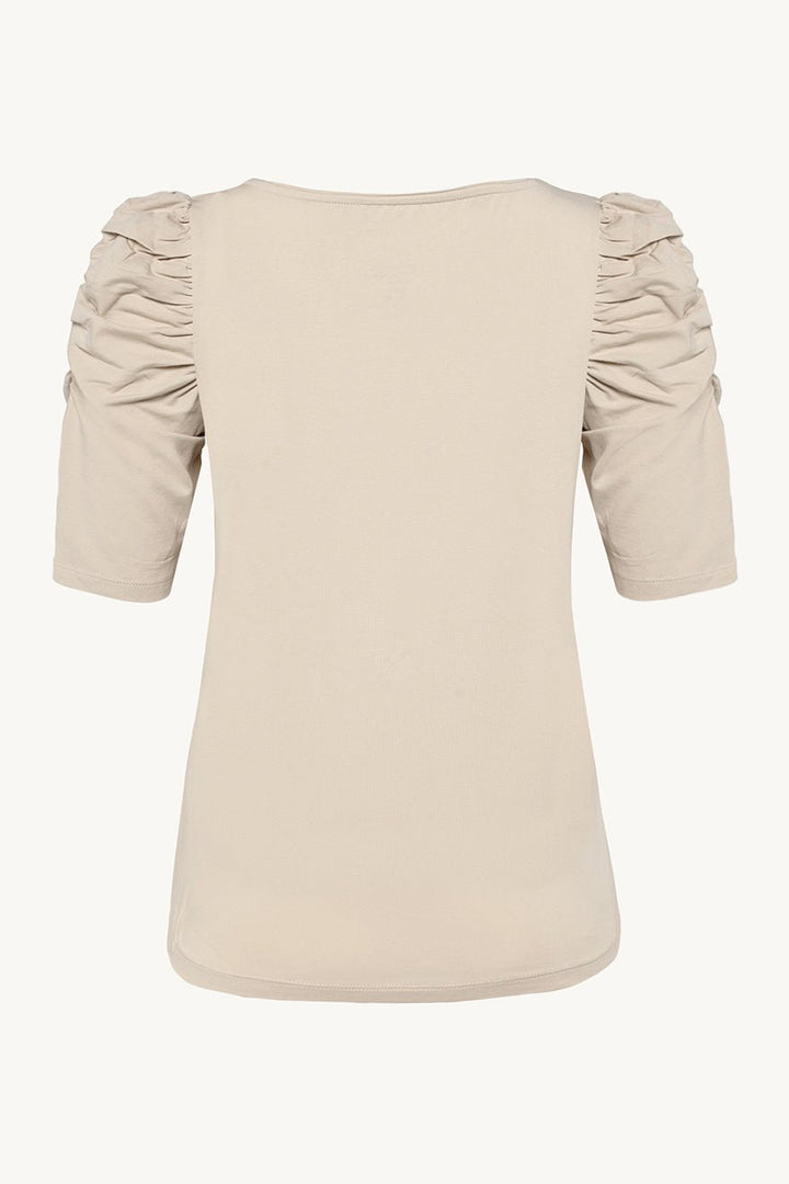 Adrienne T-Shirt Sand Stone | Topper | Smuk - Dameklær på nett