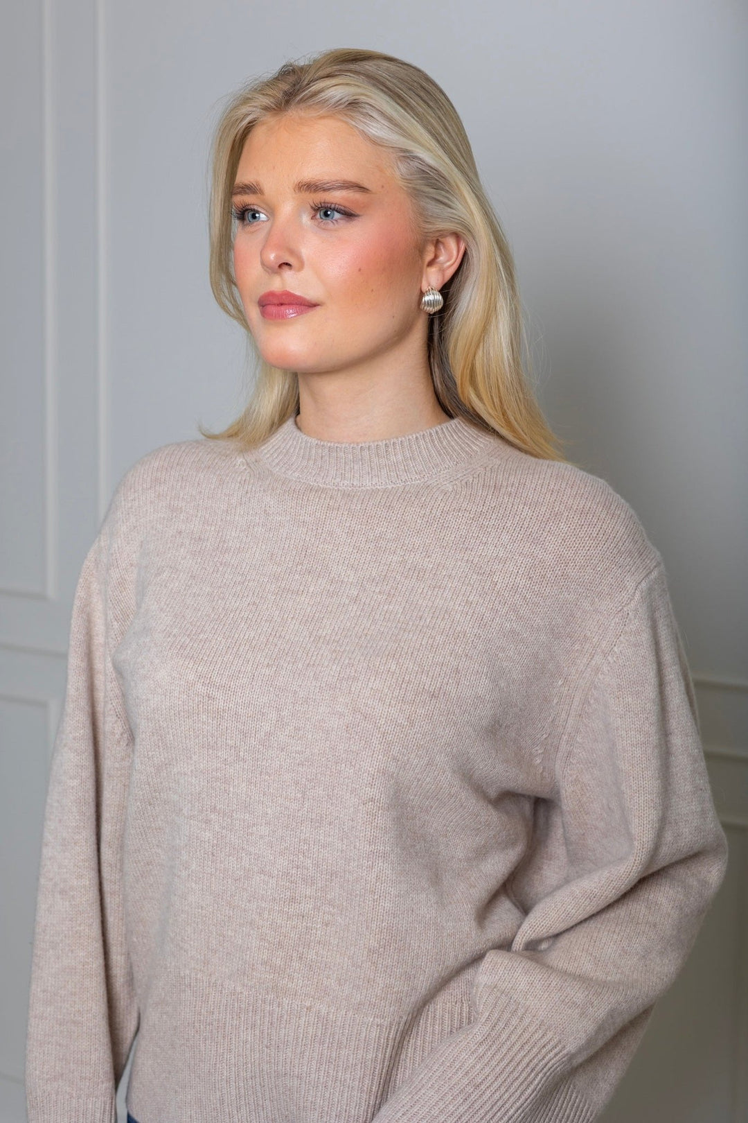 Alpha Knit O - Neck Pumice Stone | Genser | Smuk - Dameklær på nett