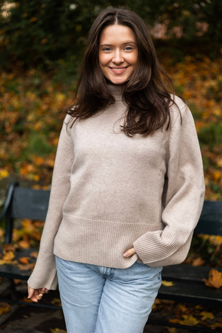 Alpha Knit T - Neck Pumice Stone | Genser | Smuk - Dameklær på nett