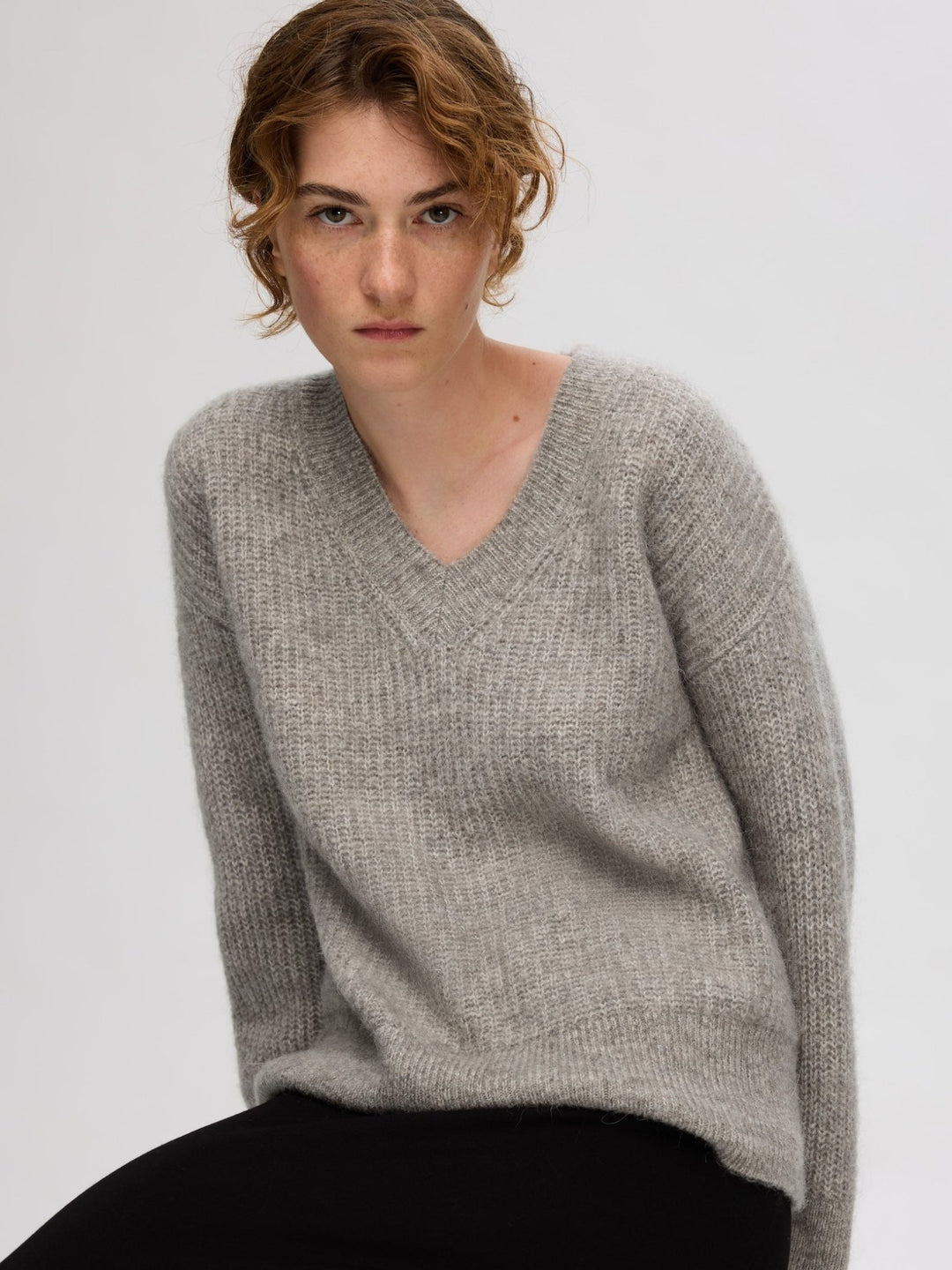 Alva Melange Ls Knit V - Neck Steel Gray Birch | Genser | Smuk - Dameklær på nett