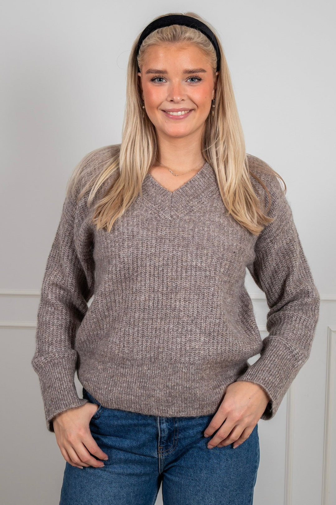 Alva Melange Ls Knit V - Neck Steel Gray Birch | Genser | Smuk - Dameklær på nett