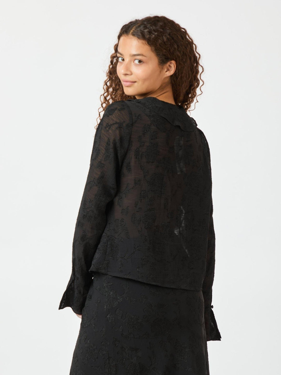 Anika Burnout Blouse Black | Skjorter og bluser | Smuk - Dameklær på nett