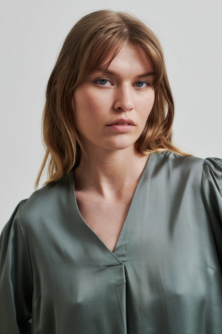 Barri Blouse Agave Green | Skjorter og bluser | Smuk - Dameklær på nett