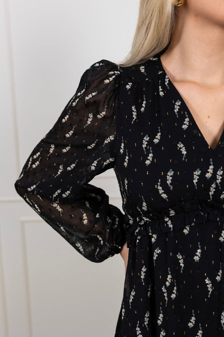 Bethie Flower Branch Dress Black | Kjoler | Smuk - Dameklær på nett