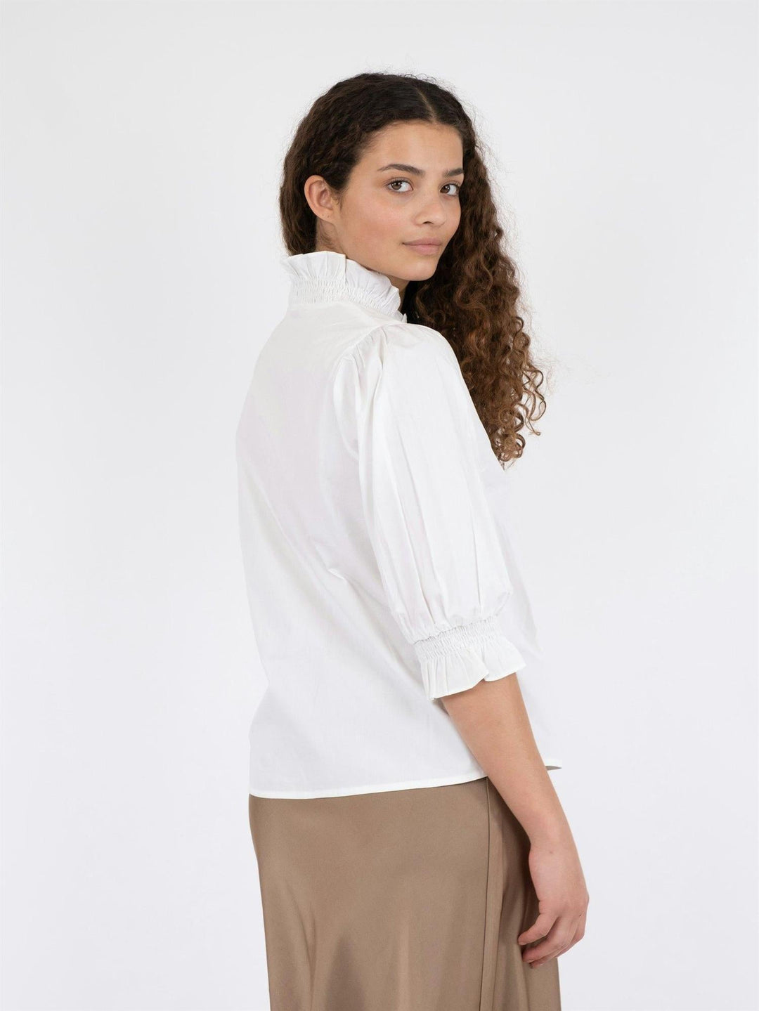 Briony C Poplin Blouse White | Skjorter og bluser | Smuk - Dameklær på nett