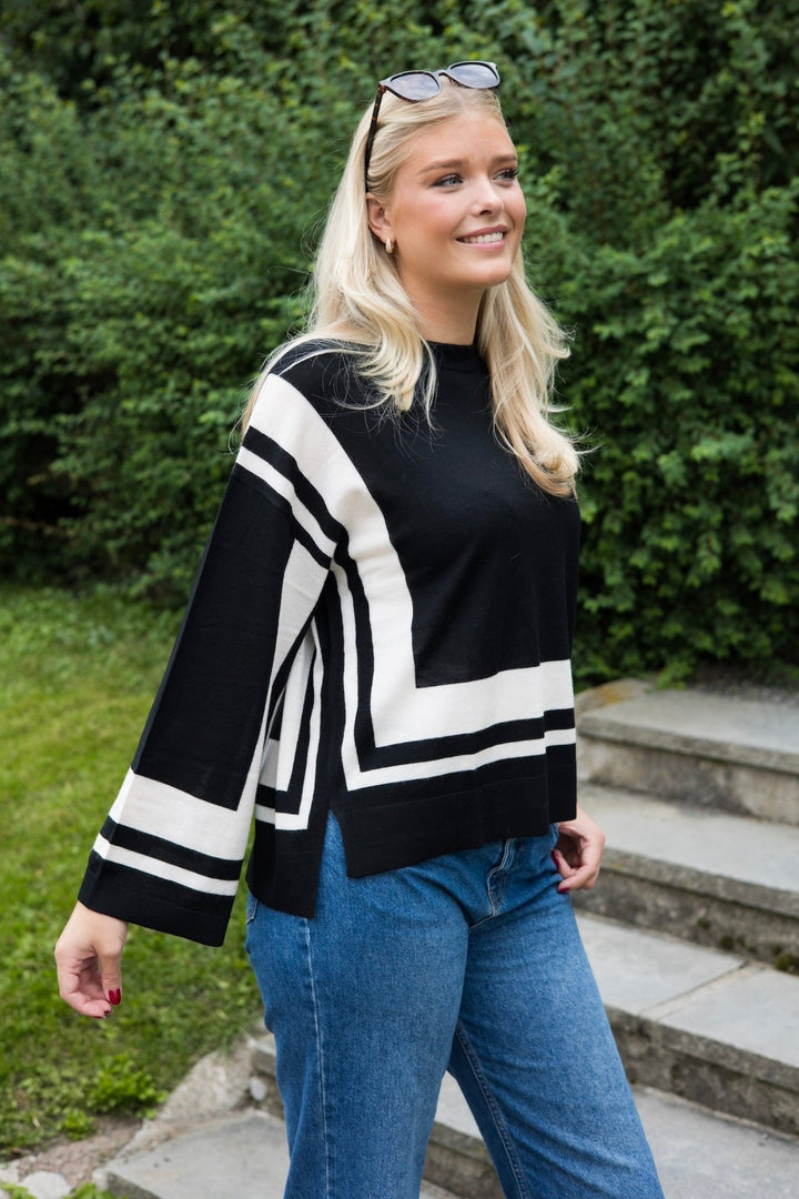 Brooklyn Pullover Black | Genser | Smuk - Dameklær på nett