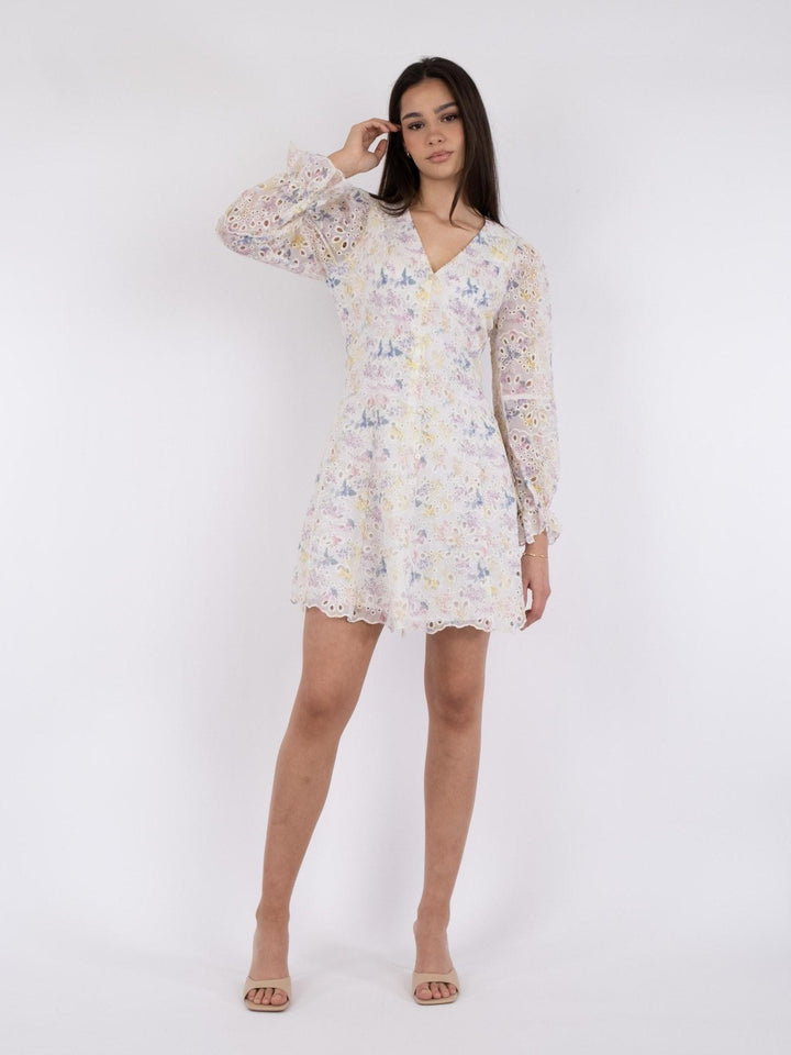 Cabana Embroidery Dress Creme | Kjoler | Smuk - Dameklær på nett