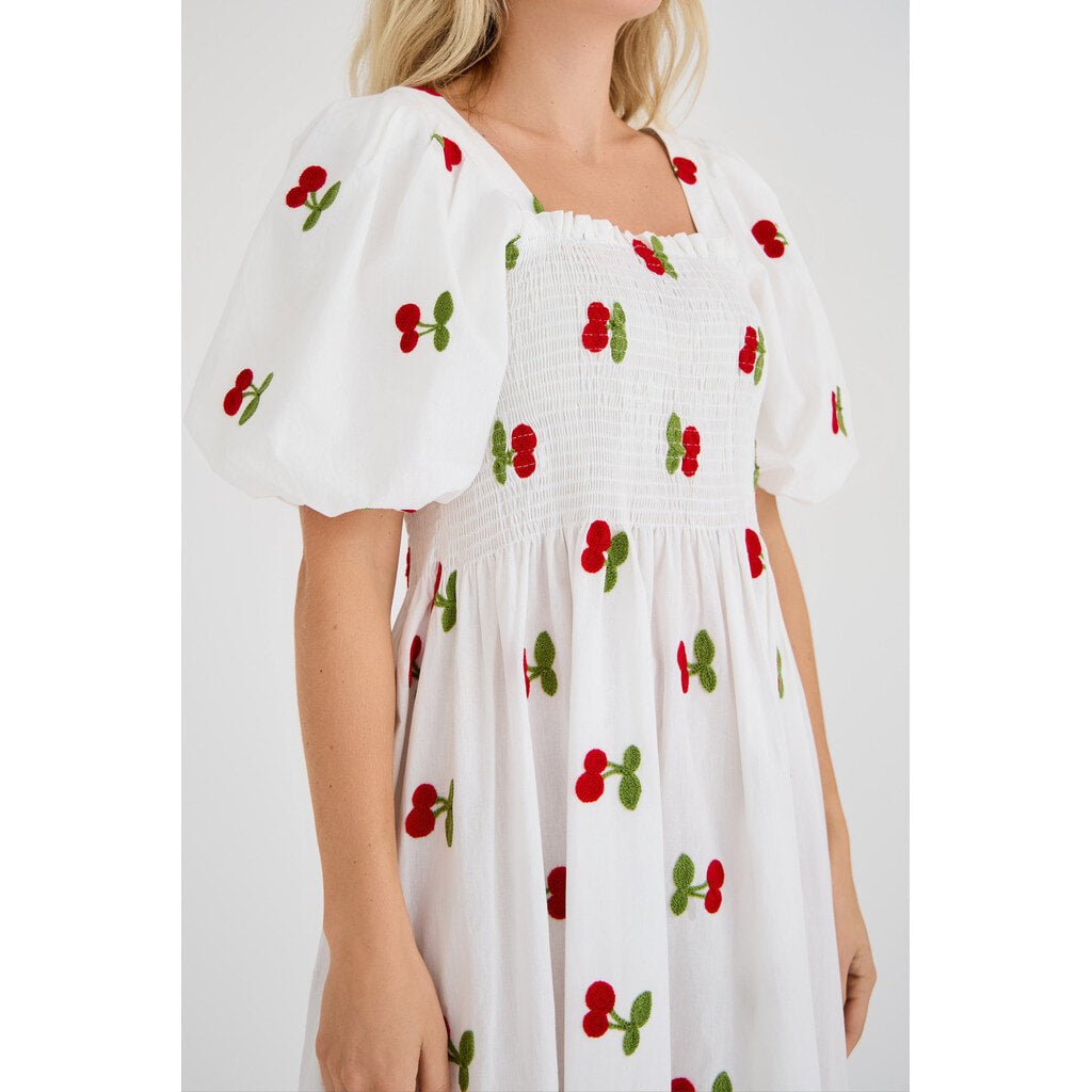 Cheri Fruit Dress White/Red | Kjoler | Smuk - Dameklær på nett