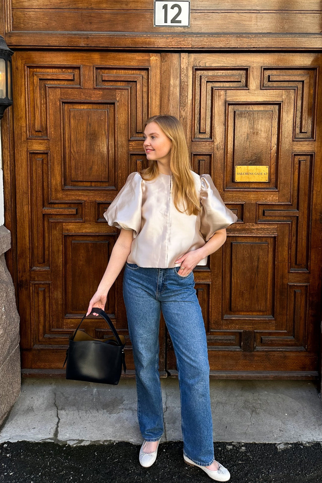 Cleo Pouf Sleeve Blouse Soft Beige | Skjorter og bluser | Smuk - Dameklær på nett