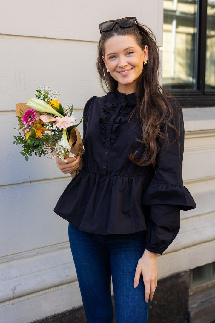 Daniela Shirt Black | Skjorter og bluser | Smuk - Dameklær på nett