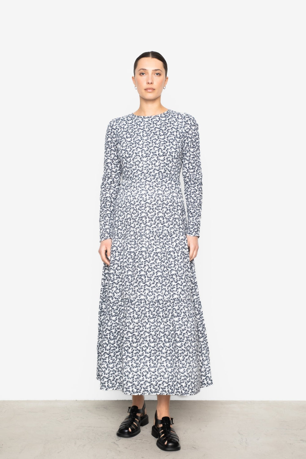 Dora Dress Navy Rosehip Print | Kjoler | Smuk - Dameklær på nett