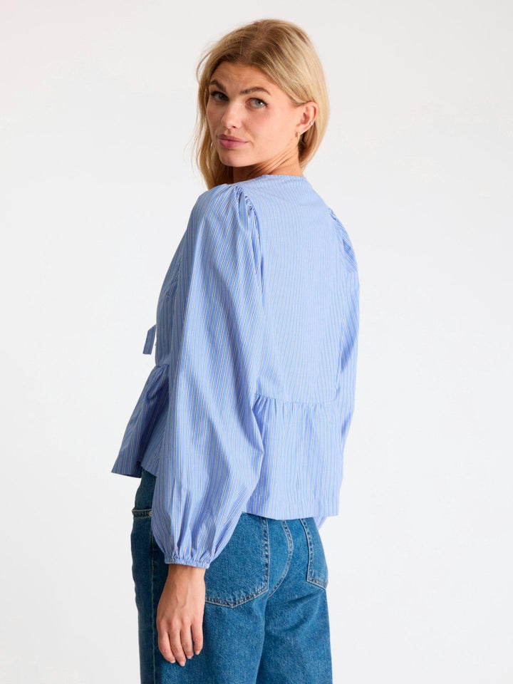 Esmée Stripe Blouse Blue | Skjorter og bluser | Smuk - Dameklær på nett