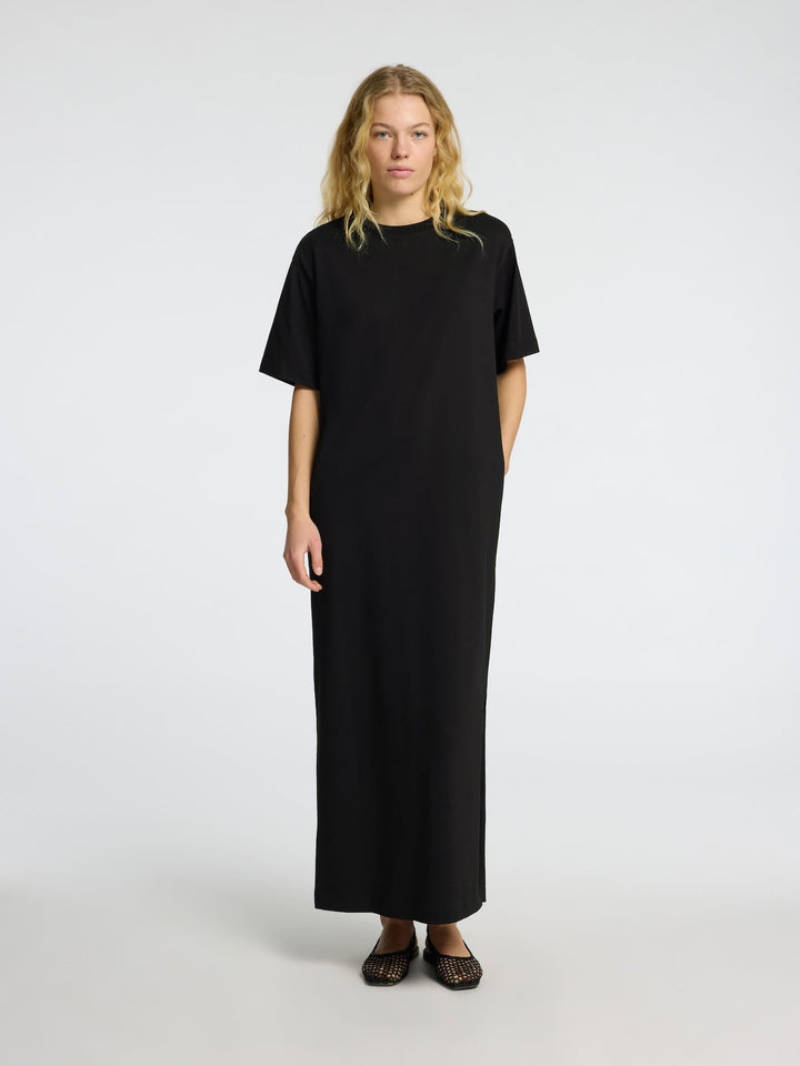 Essential Ss Pocket Ankle Dress Black | Kjoler | Smuk - Dameklær på nett