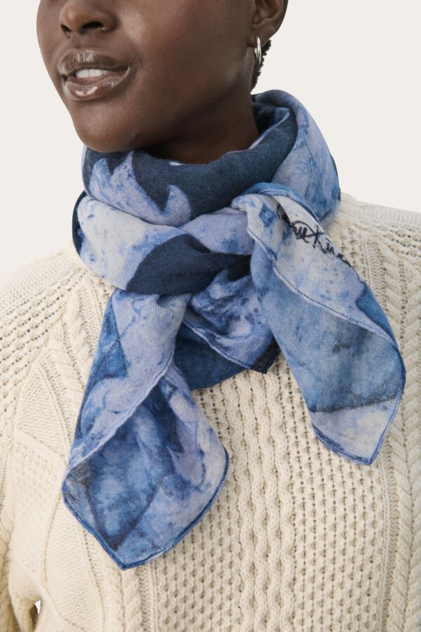 Felisiapw Scarf Blue Leaf | Accessories | Smuk - Dameklær på nett