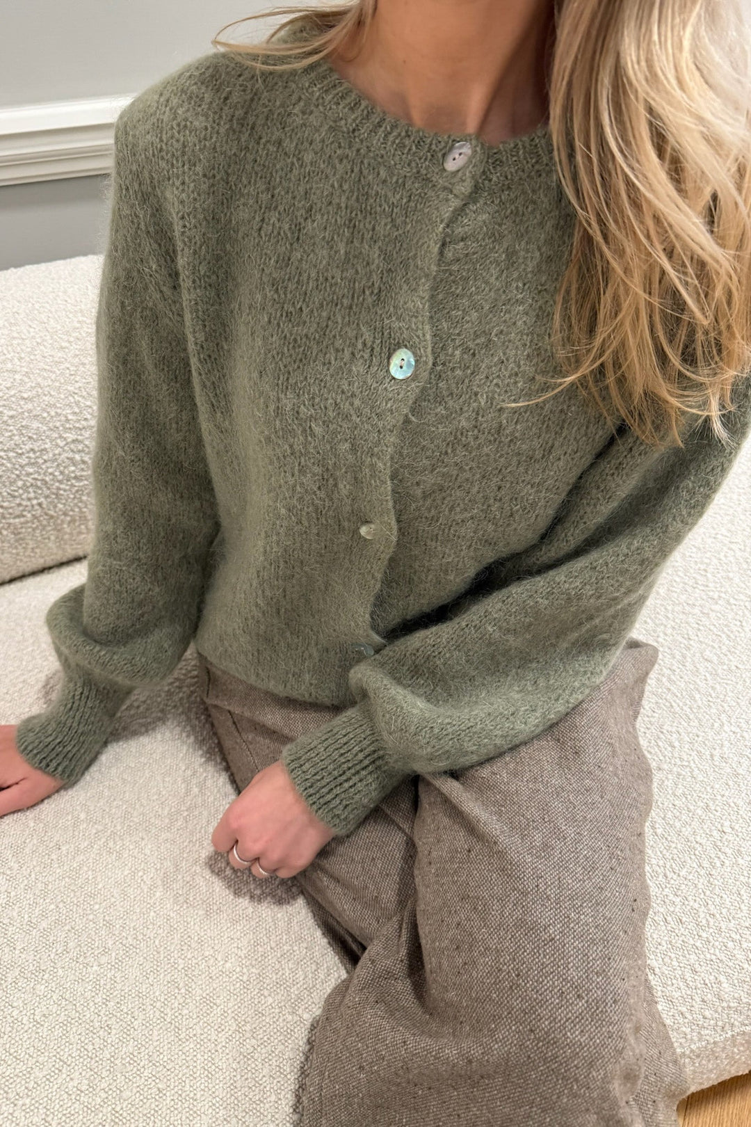 Ida Cardigan Olive | Genser | Smuk - Dameklær på nett