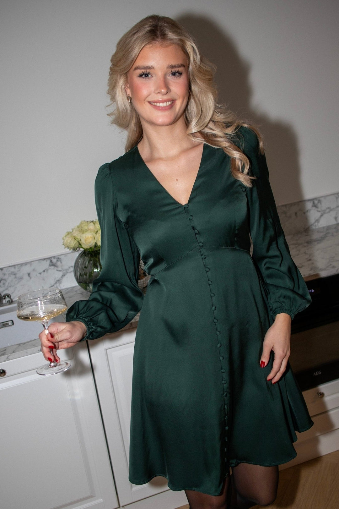 Jyline Ls Short Buttoned Satin Dressb Scarab | Kjoler | Smuk - Dameklær på nett