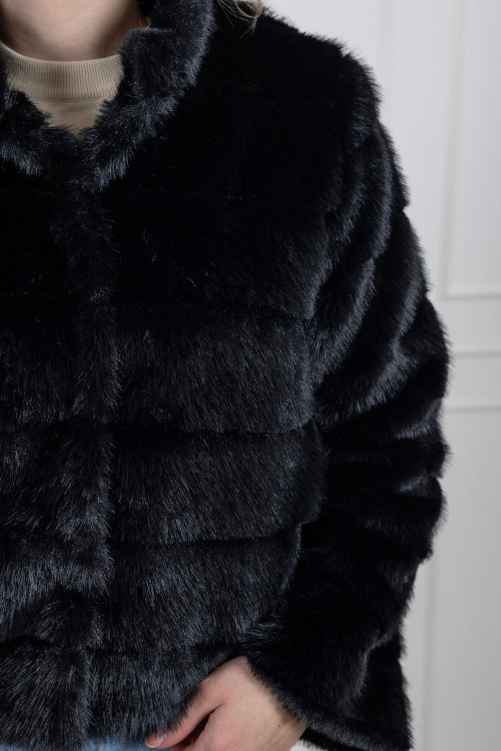 Kahlia Shaved Faux Fur Coat Black | Yttertøy | Smuk - Dameklær på nett