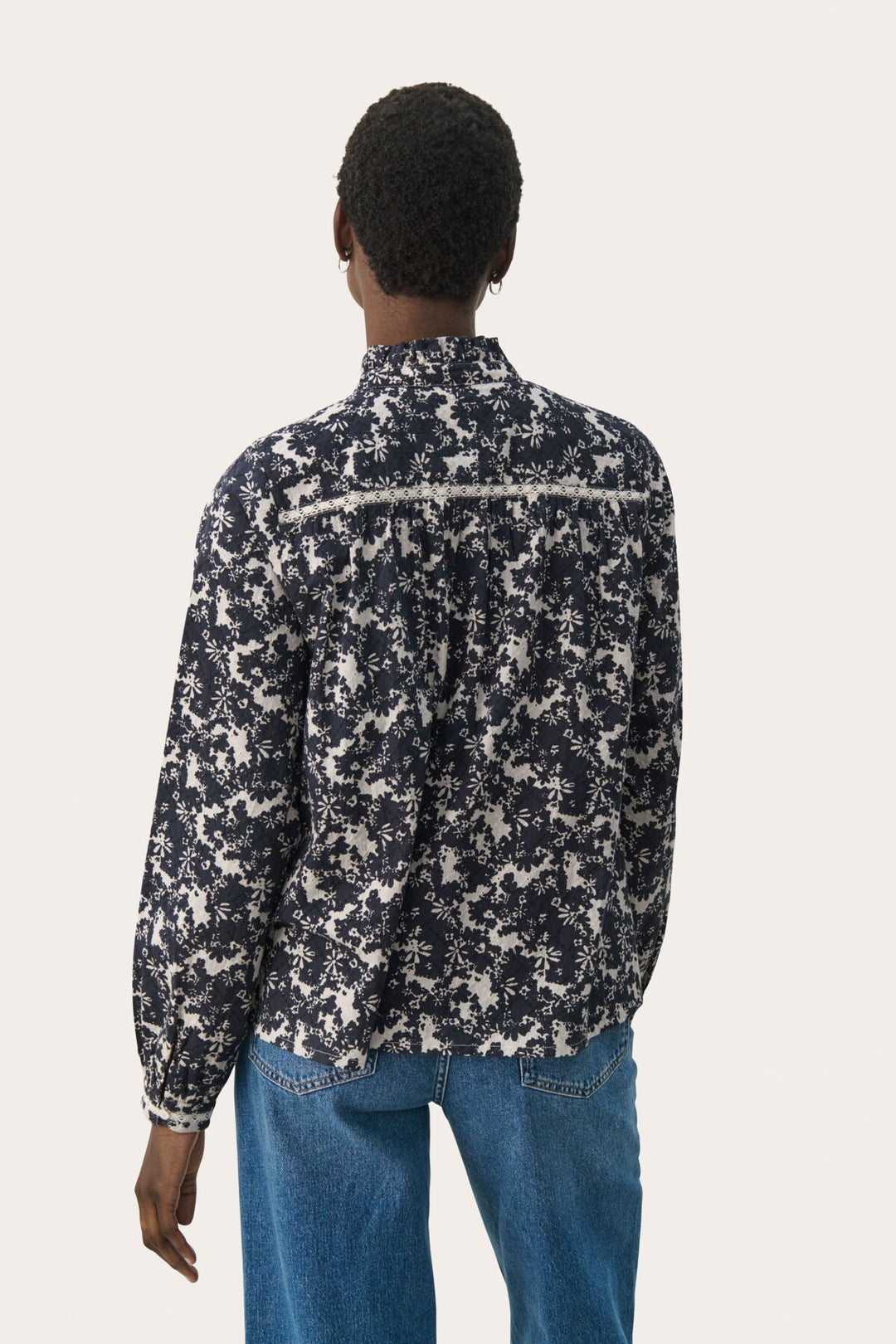 Leolupw Shirt Dark Navy Contrast Flower | Skjorter og bluser | Smuk - Dameklær på nett