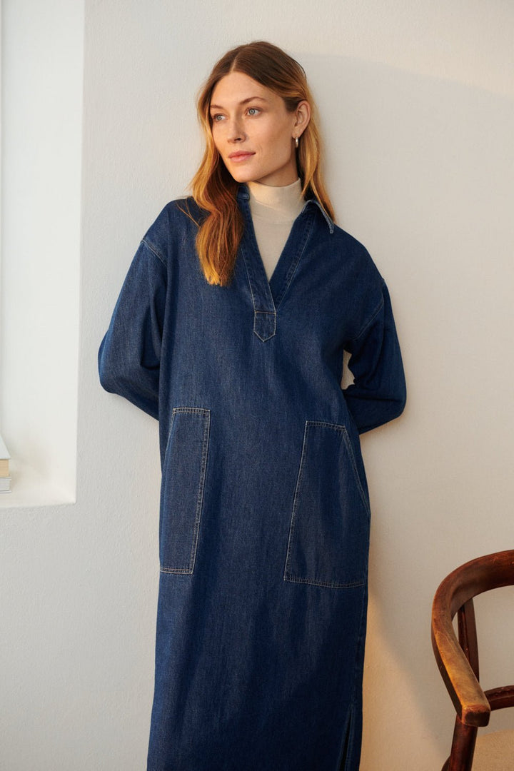 Lolla Dress Medium Blue Denim | Kjoler | Smuk - Dameklær på nett