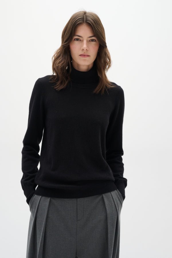 Lukkaiw Rollneck Pullover Black | Genser | Smuk - Dameklær på nett