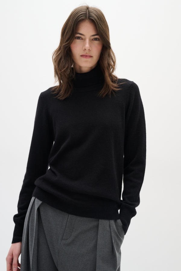 Lukkaiw Rollneck Pullover Black | Genser | Smuk - Dameklær på nett