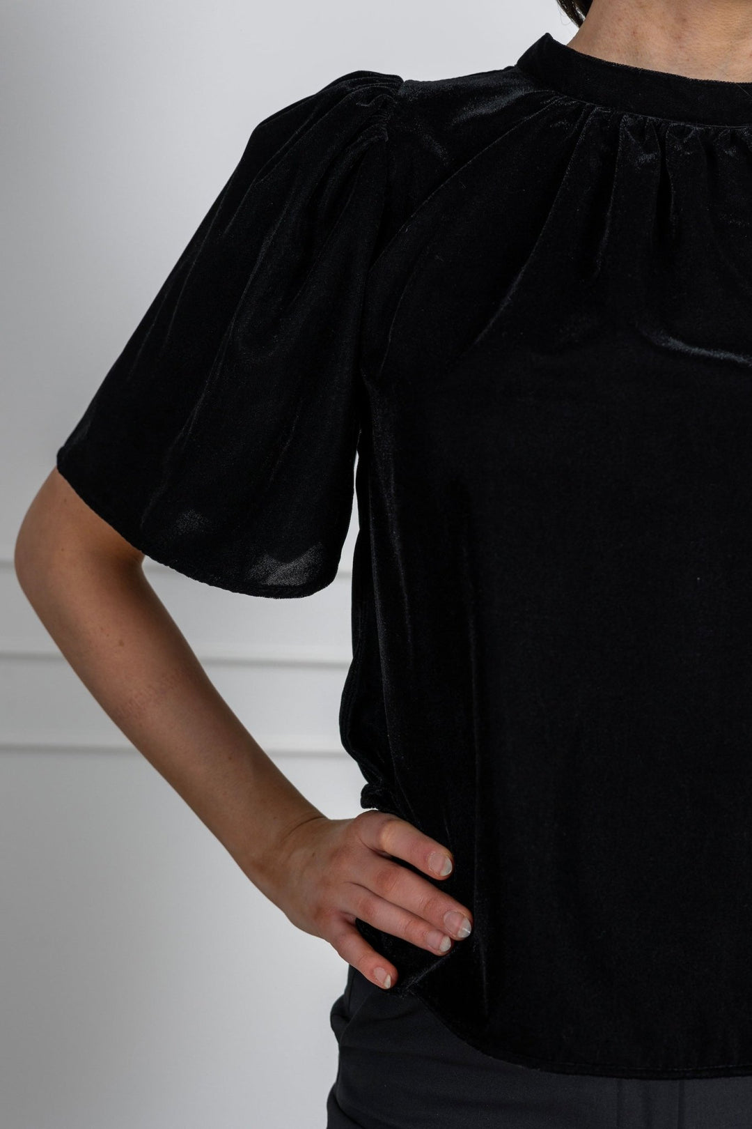 Lulu Top Velvet Black | Topper | Smuk - Dameklær på nett