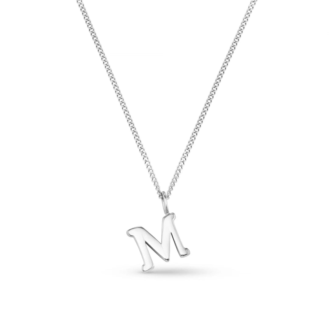 Luxe M Initial Necklace Silver | Accessories | Smuk - Dameklær på nett