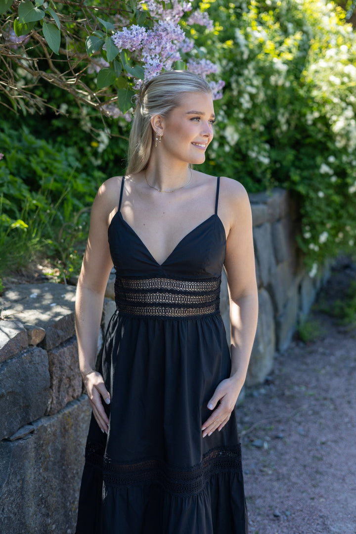 Magnolia Dress Black | Kjoler | Smuk - Dameklær på nett