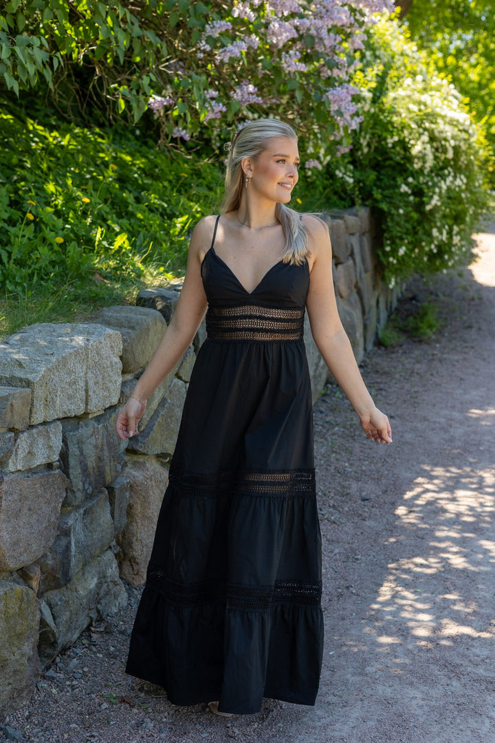 Magnolia Dress Black | Kjoler | Smuk - Dameklær på nett