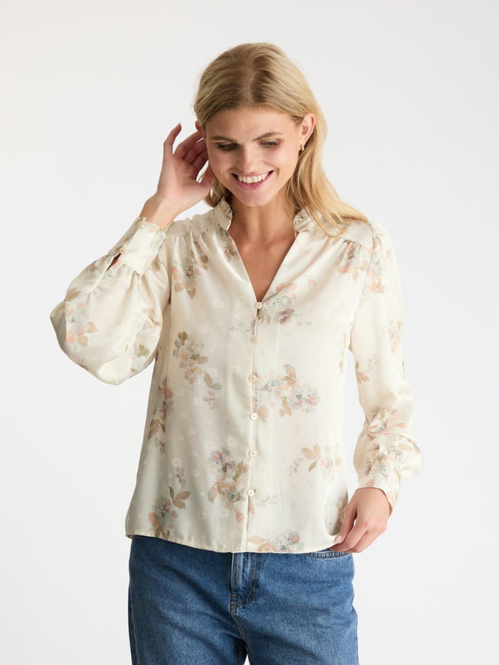 Massima Soft Blossom Blouse Creme | Skjorter og bluser | Smuk - Dameklær på nett