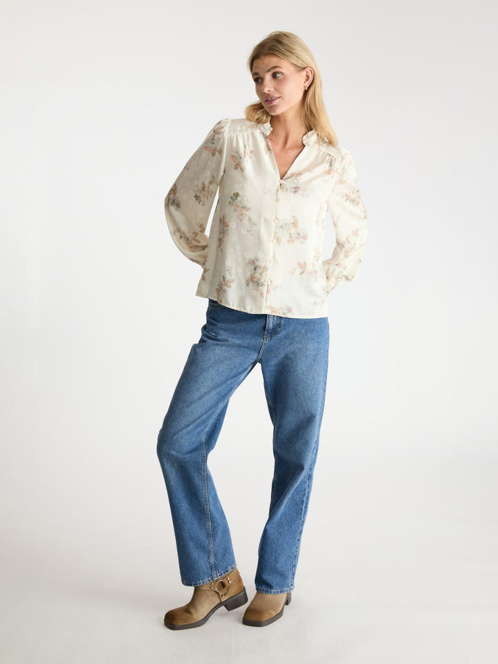 Massima Soft Blossom Blouse Creme | Skjorter og bluser | Smuk - Dameklær på nett