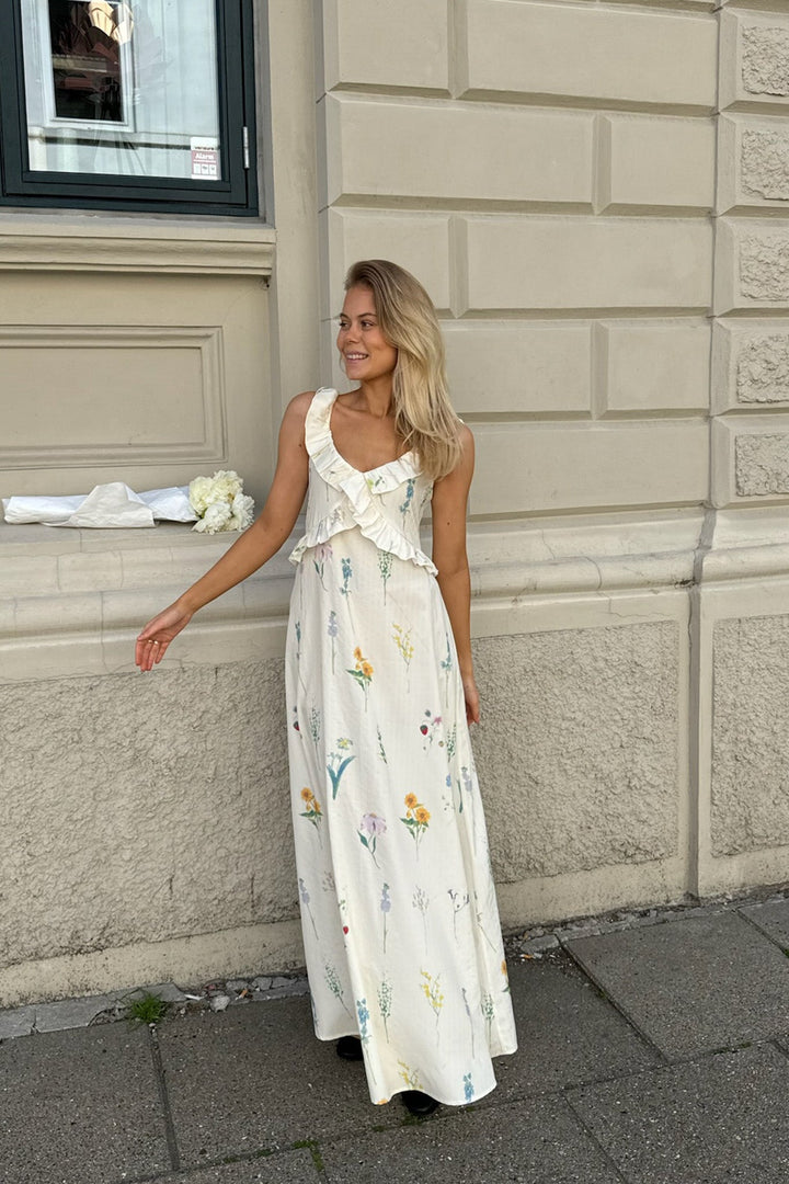 Melbaic Dress Off White Flower Print | Kjoler | Smuk - Dameklær på nett