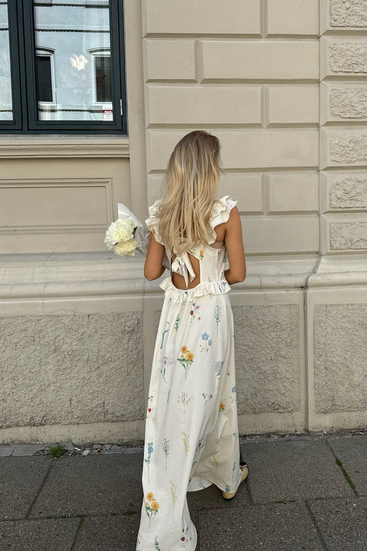 Melbaic Dress Off White Flower Print | Kjoler | Smuk - Dameklær på nett