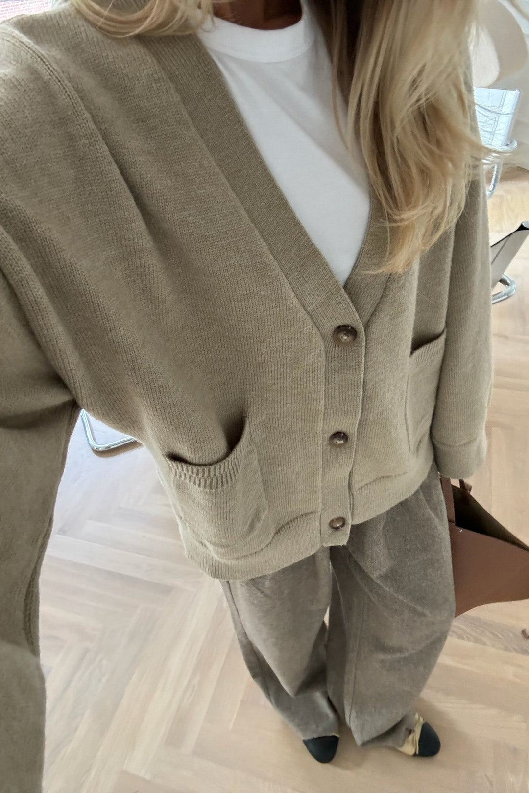 Mollyic Cardigan Beige | Topper | Smuk - Dameklær på nett