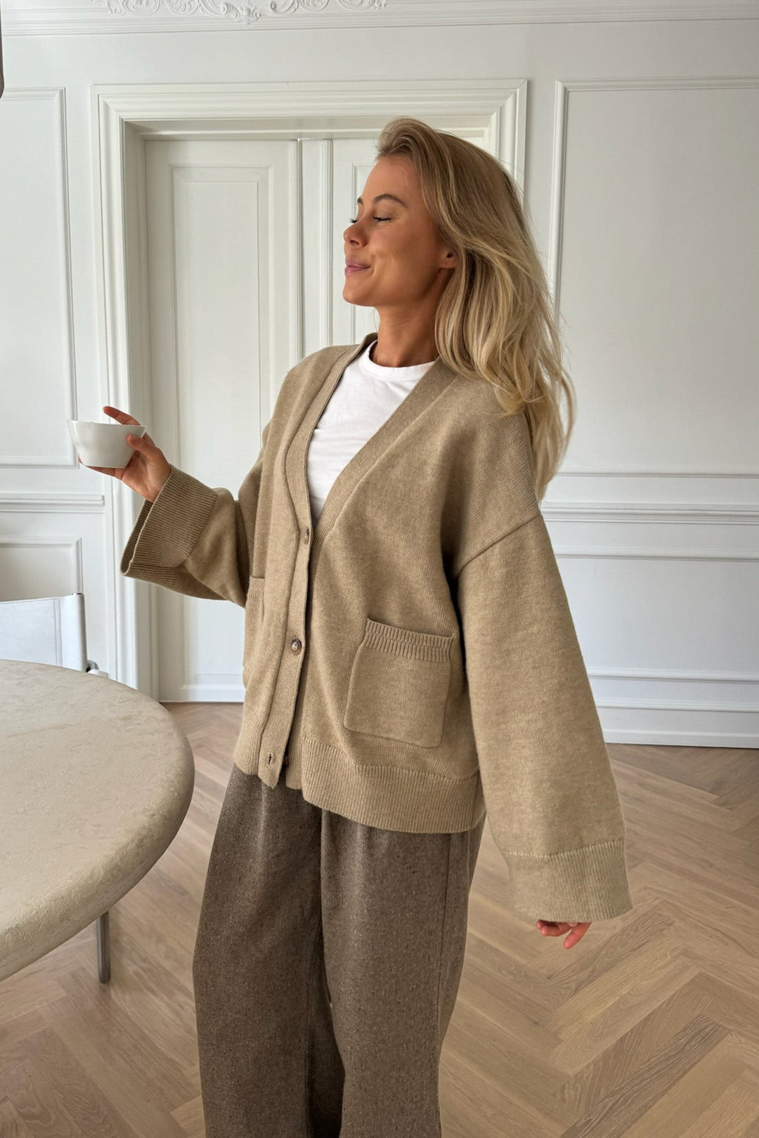 Mollyic Cardigan Beige | Topper | Smuk - Dameklær på nett