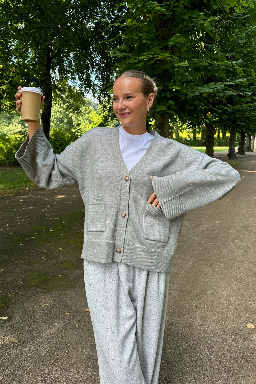 Mollyic Cardigan Grey | Topper | Smuk - Dameklær på nett