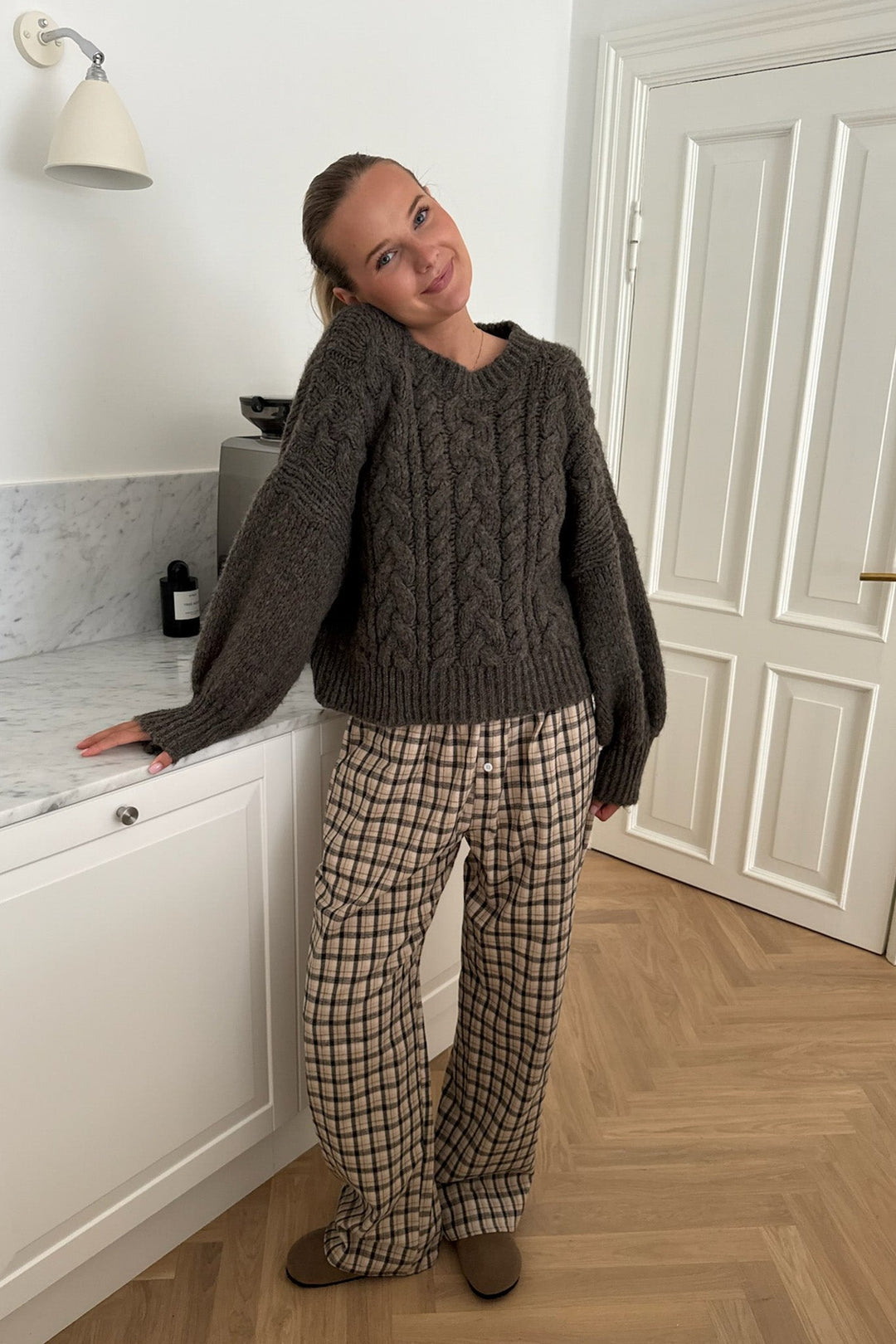 Noraic Sweater Brown | Genser | Smuk - Dameklær på nett