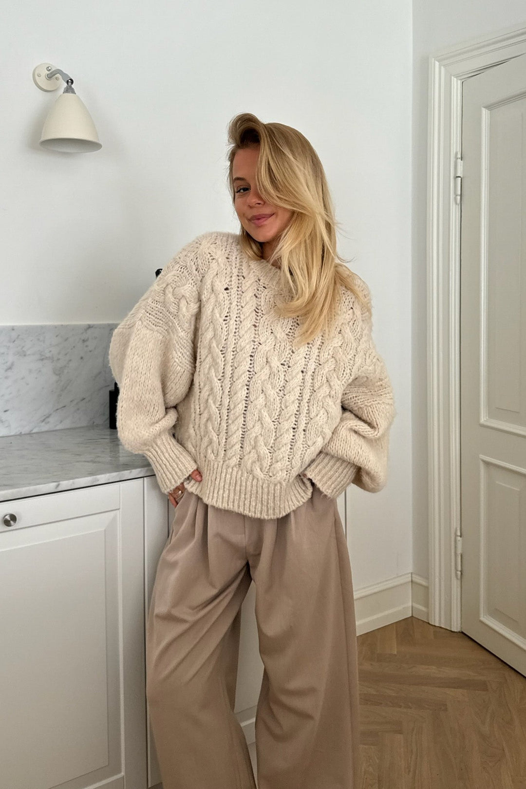 Noraic Sweater Off White | Genser | Smuk - Dameklær på nett