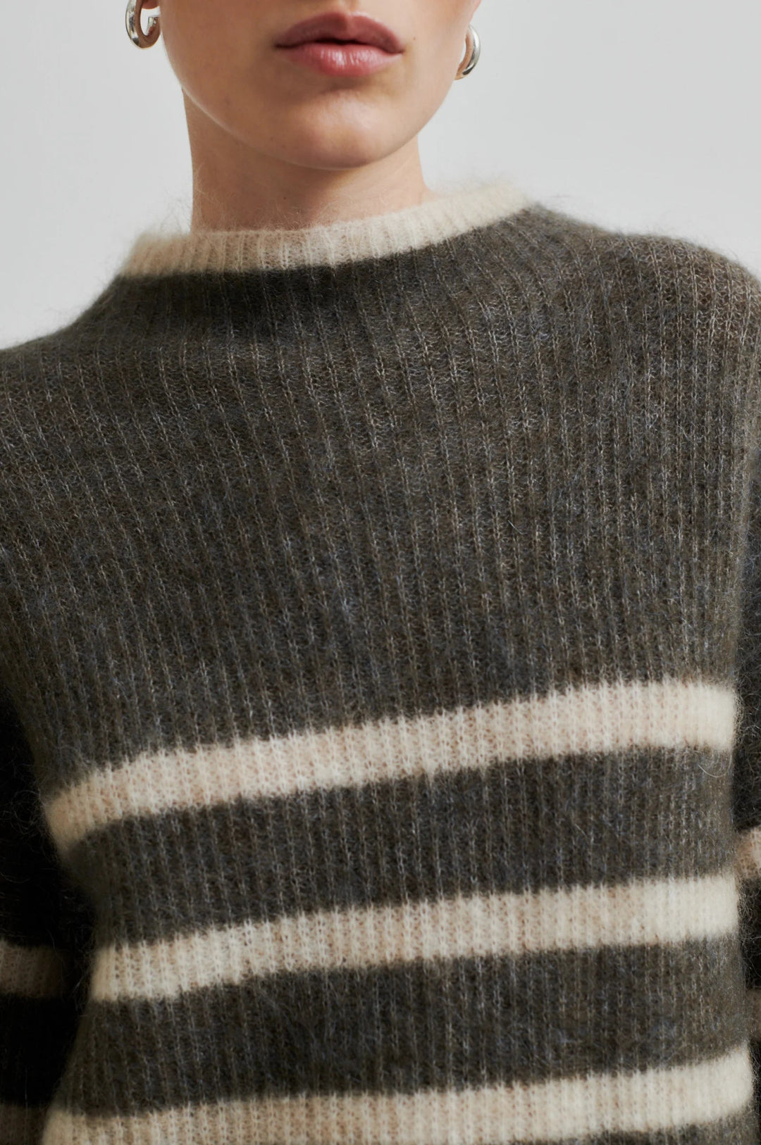 Ovalis Knit T - Neck Chocolate Chip | Genser | Smuk - Dameklær på nett