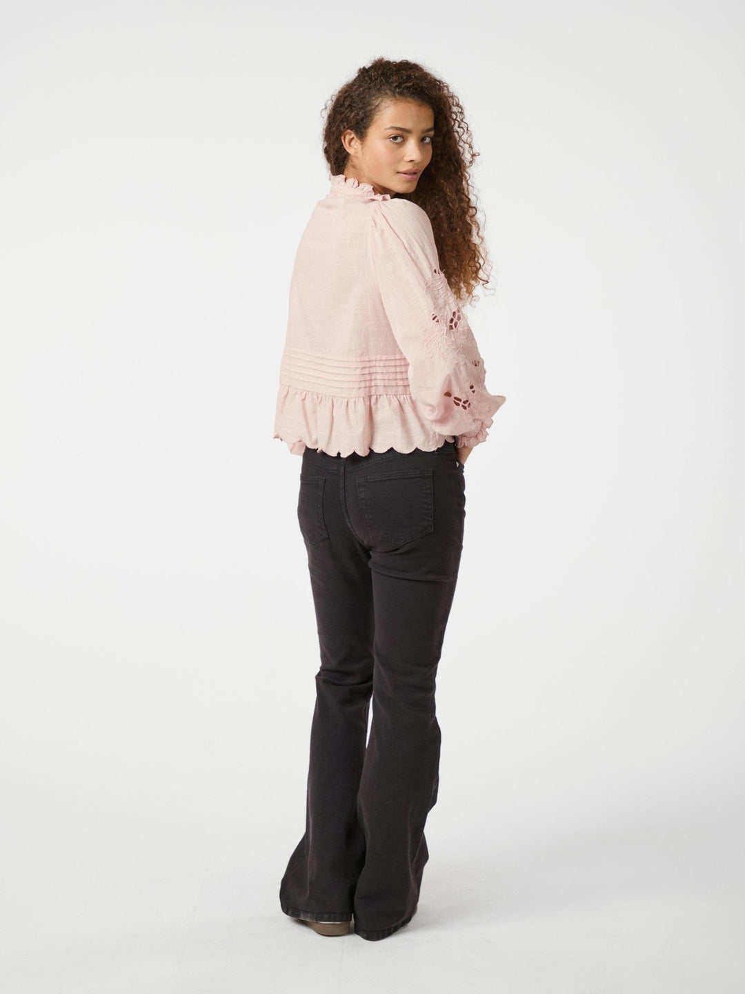 Petrine Embroidery Blouse Rose | Skjorter og bluser | Smuk - Dameklær på nett