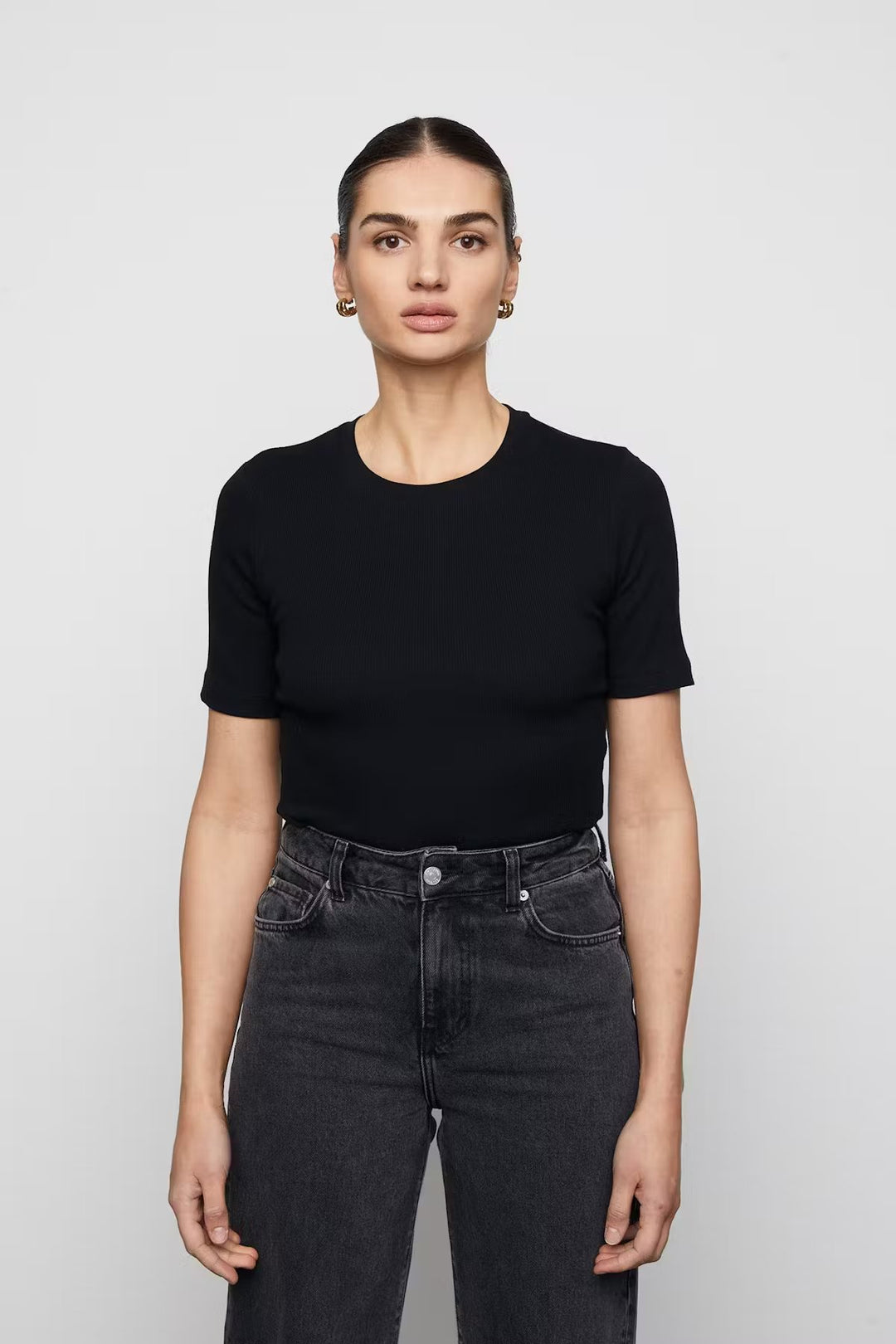 Pippa Rib Tee Black | Topper | Smuk - Dameklær på nett