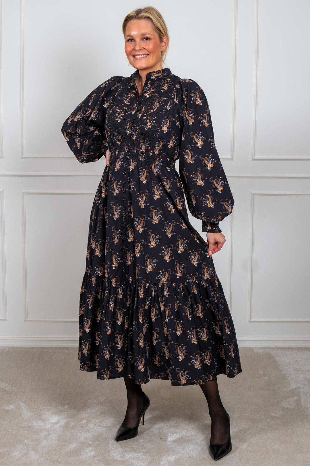 Poplin Smocking Dress Midnight Paisley | Kjoler | Smuk - Dameklær på nett