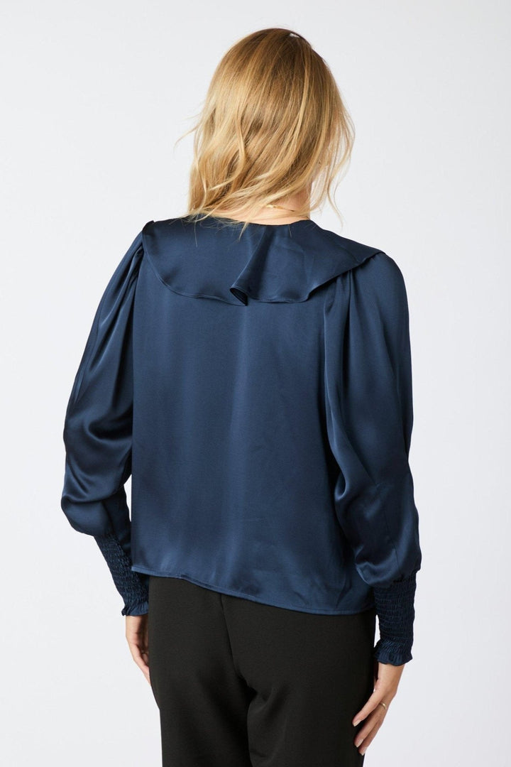 Sandie Sateen Blouse Navy | Skjorter og bluser | Smuk - Dameklær på nett