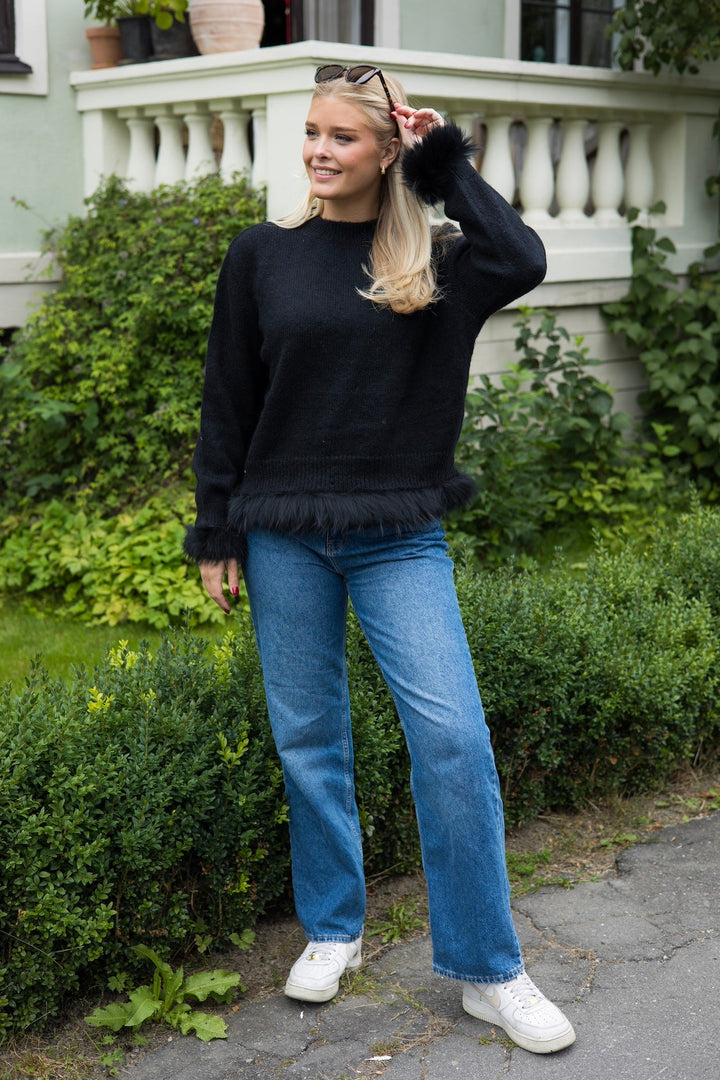 Sanna Pullover Black | Genser | Smuk - Dameklær på nett