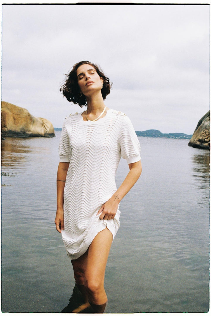 The Wavenicole Dress White | Kjoler | Smuk - Dameklær på nett