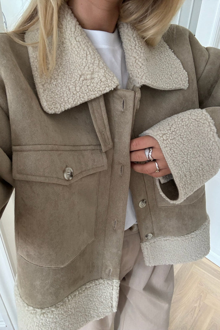 Theaic Teddy Jacket Light Brown | Yttertøy | Smuk - Dameklær på nett