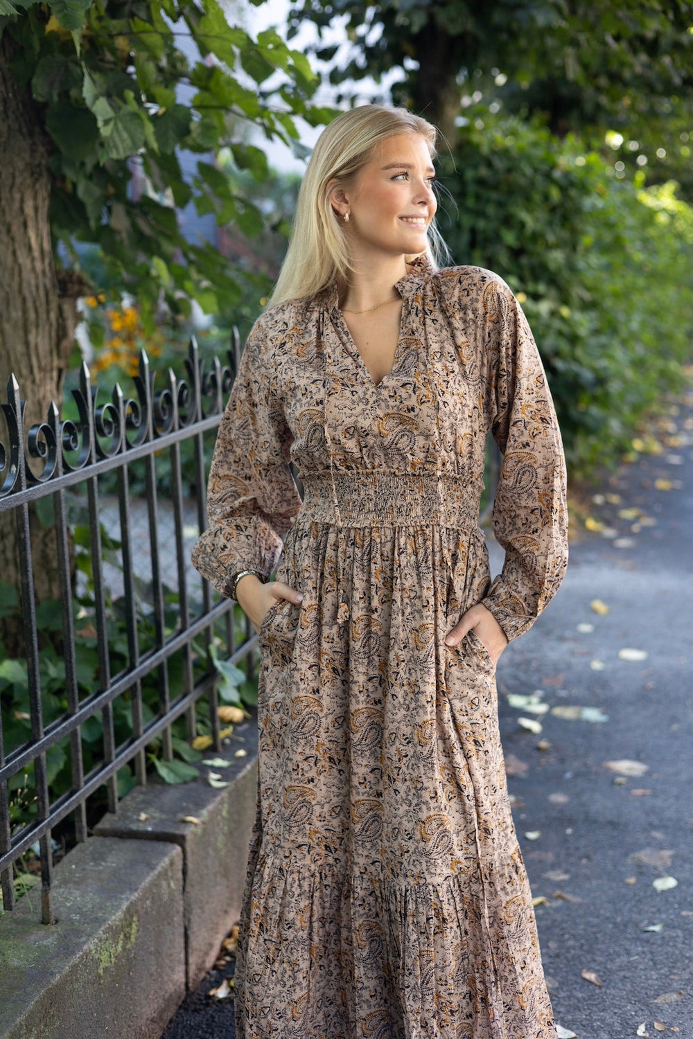 Vanessa Dress Paisley Mist | Kjoler | Smuk - Dameklær på nett