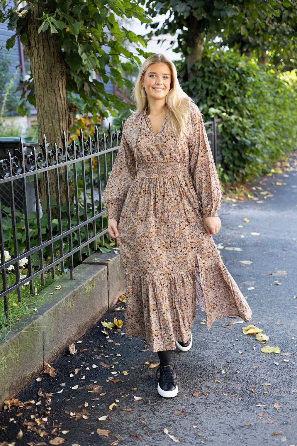 Vanessa Dress Paisley Mist | Kjoler | Smuk - Dameklær på nett