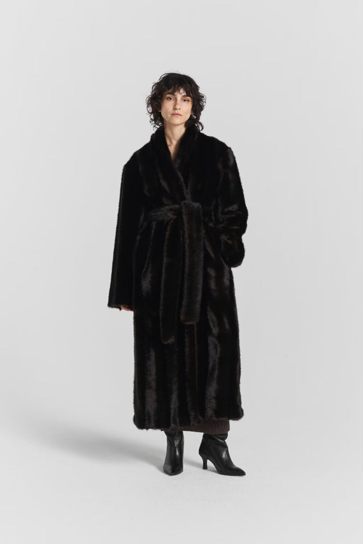 Vaujany Faux Fur Maxi Coat Rich Brown | Yttertøy | Smuk - Dameklær på nett